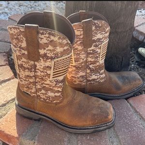 Men Ariat steel toe boots